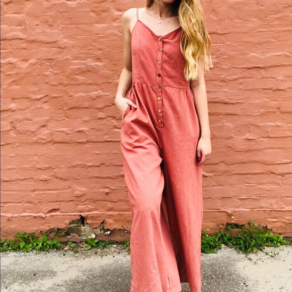 Armora’s | Pinstripe Criss Cross Back Jumpsuit 🌼 - Picture 6 of 7